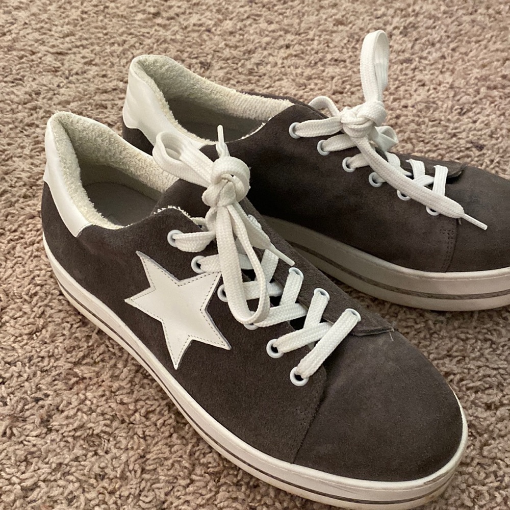 Steve Madden Star Platform Sneakers